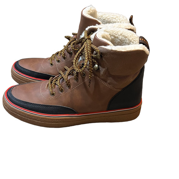 MADDEN Other - Madden Michel Sneakers Boots Bootie size 9.5M EUC
